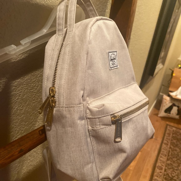 NWOT Herschel Cream Backpack - Picture 3 of 7